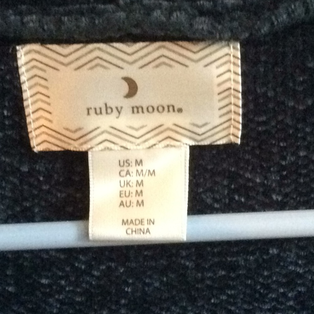 Sweater - Picture 2 of 3